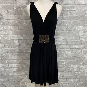 Parah Black Sleeveless Dress with Belt Detail